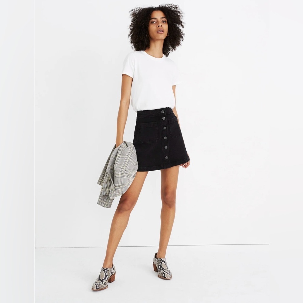 Madewell A-line Button Front Mini in Black Frost in Size 28/6